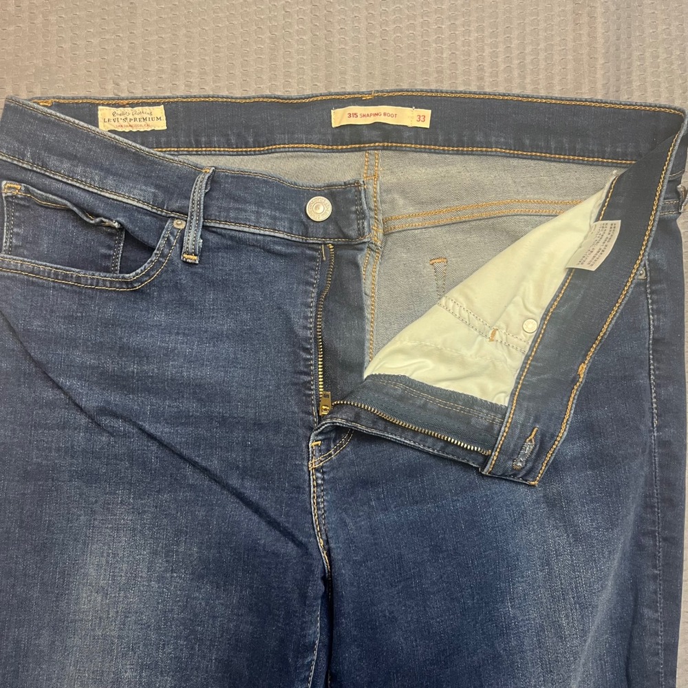 Levi's 315 Shaping Bootcut Jeans Dark Wash Women's Size 33